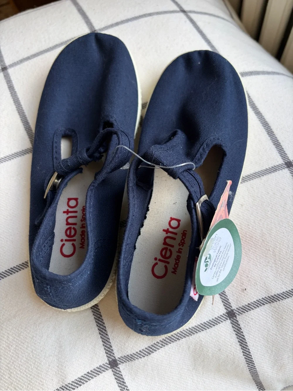 Cienta Navy Canvas Mary Jane Kids Shoes